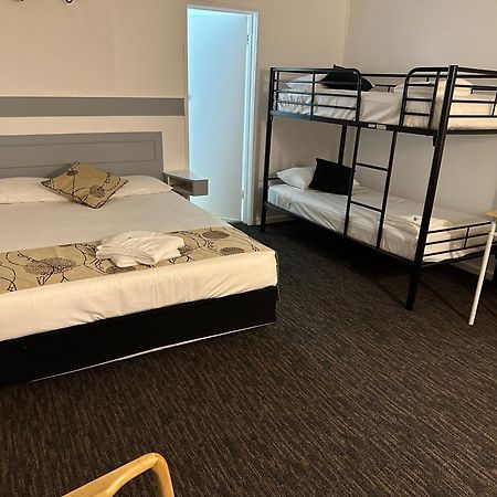 Charlton Motel Экстерьер фото