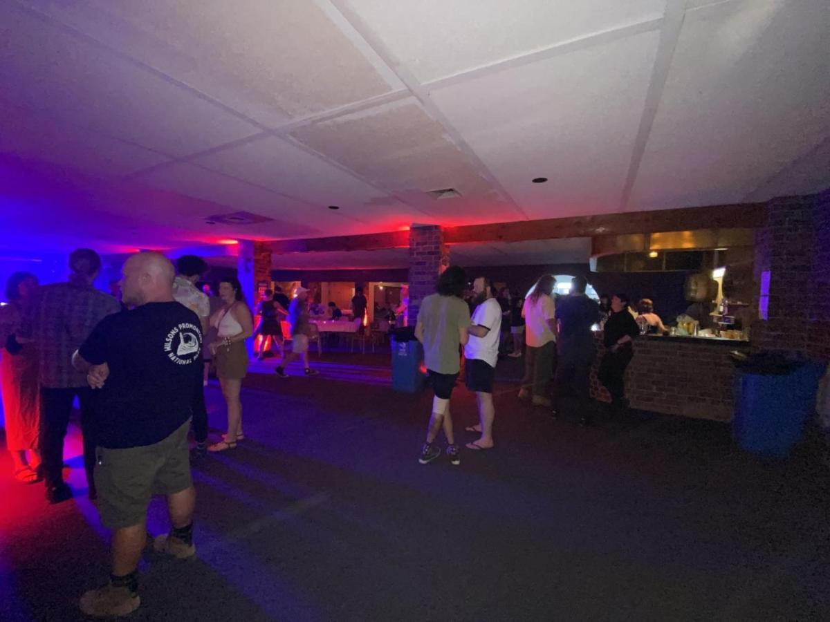 Charlton Motel Экстерьер фото
