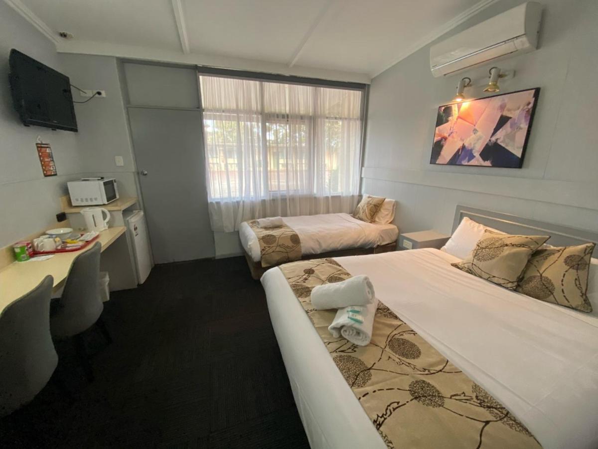 Charlton Motel Экстерьер фото