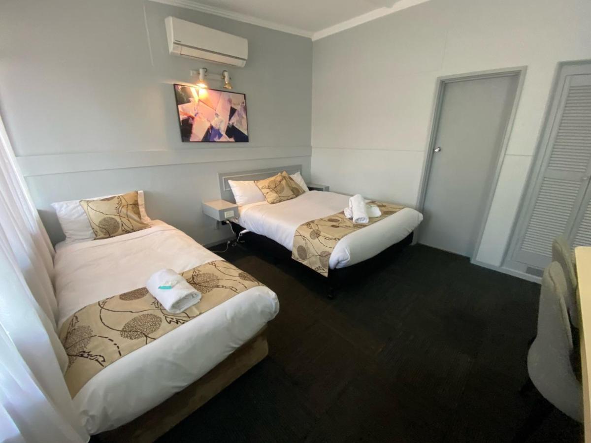 Charlton Motel Экстерьер фото