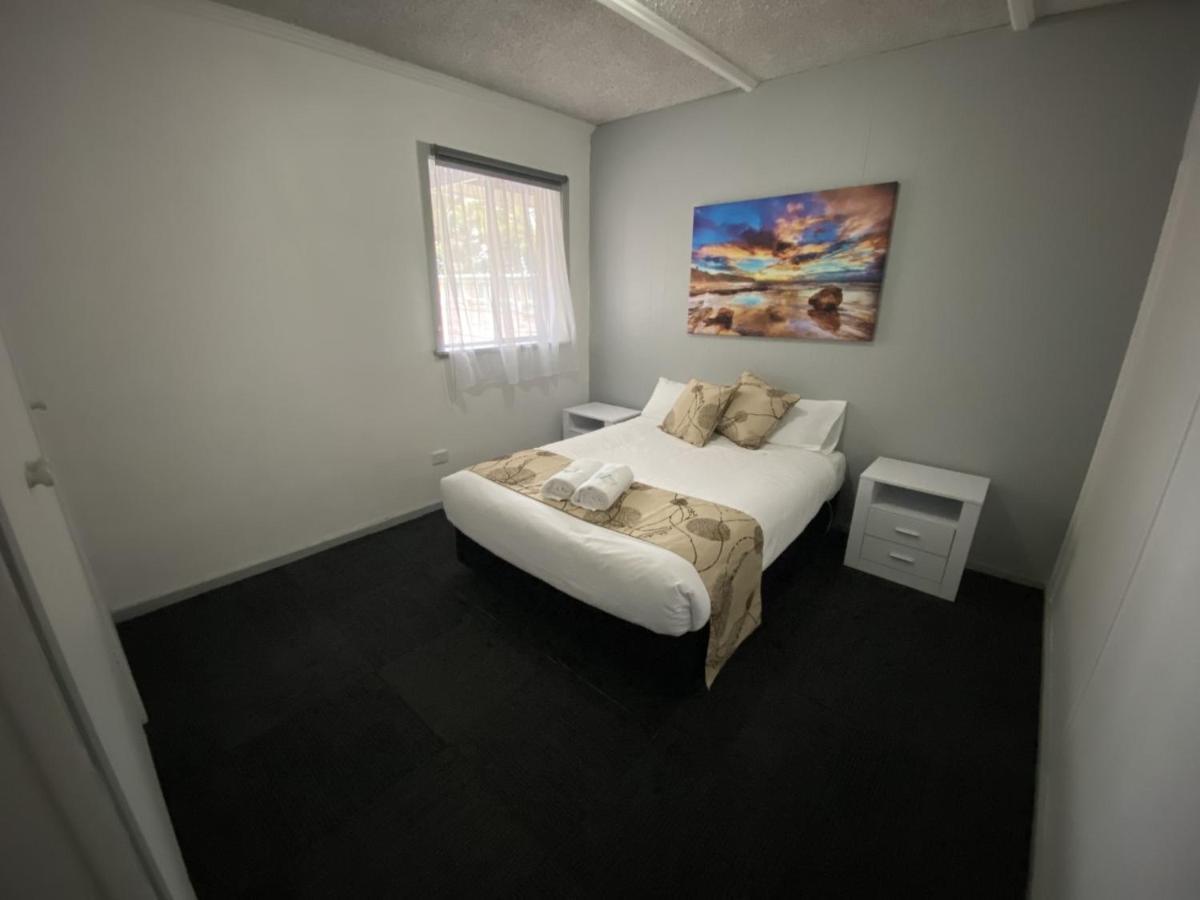 Charlton Motel Экстерьер фото