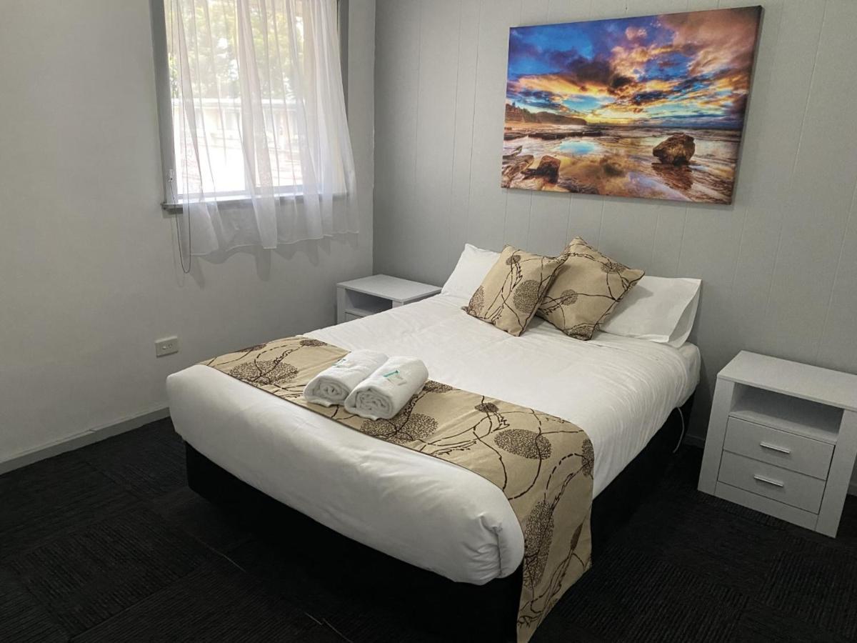 Charlton Motel Экстерьер фото