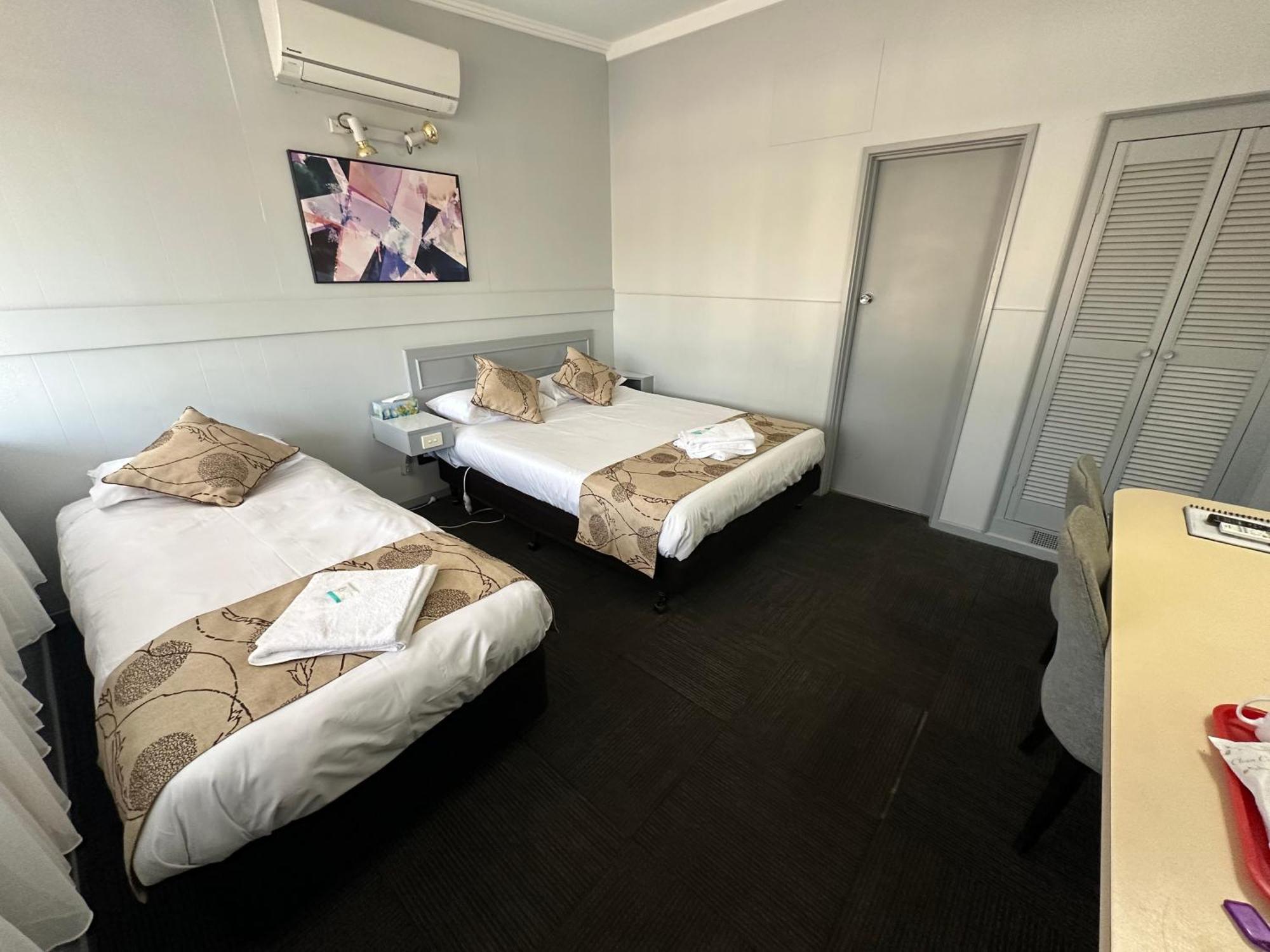 Charlton Motel Экстерьер фото