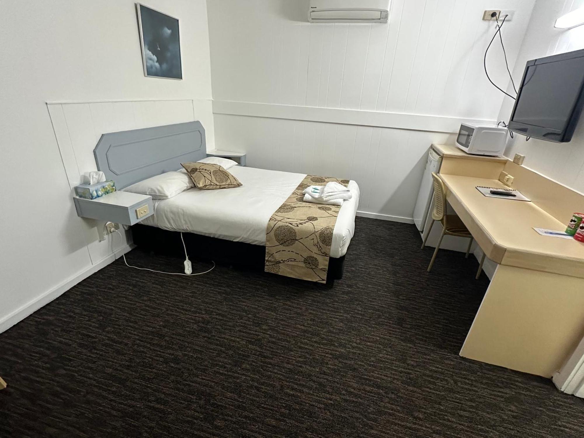 Charlton Motel Экстерьер фото