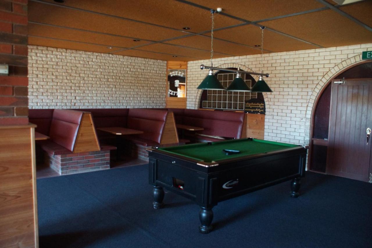 Charlton Motel Экстерьер фото